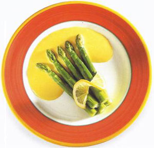 Asparagus With Quick Hollandaise